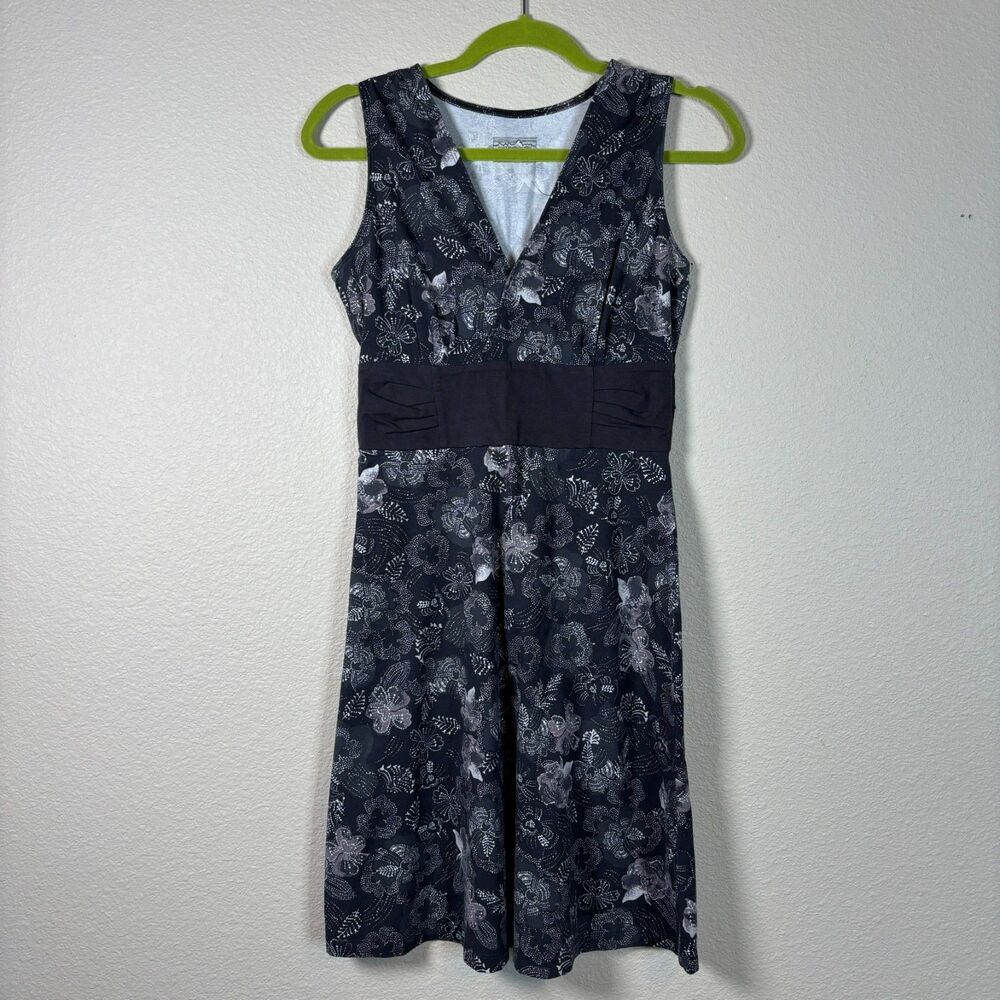Patagonia Women’s Sleeveless Floral Dress XS – Black Gray Fit & Flare Style